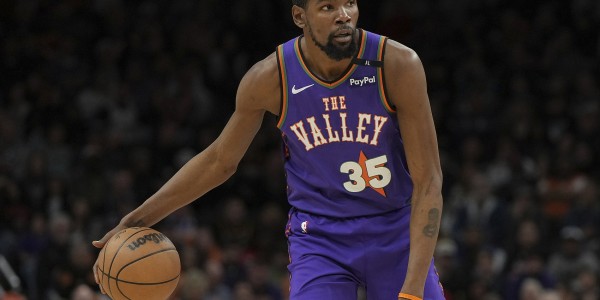 猜猜看🤔火箭媒体发问：杜兰特在火箭穿7号还是35号呢？