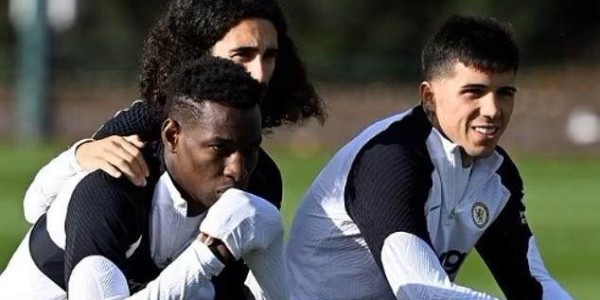 澳门真人百家乐登录入口-蓝军内部分裂了？杰克逊疑似为恩佐“种族歧视”辩护